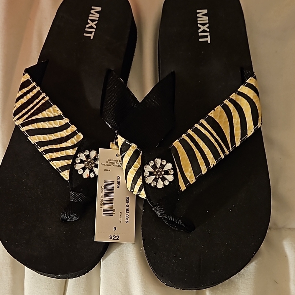 NEW Mixit Black Zebra Print Women's Sandals Size 9